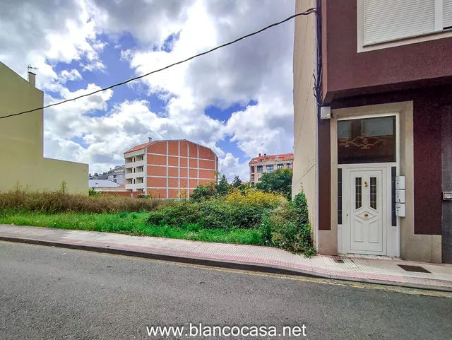 Solar en zona Juzgados (Carballo) — 9