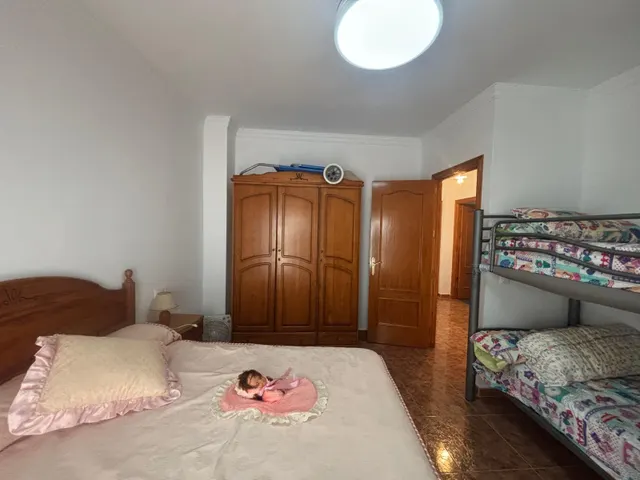 Casa  independiente en perfecto estado con terraza — 28
