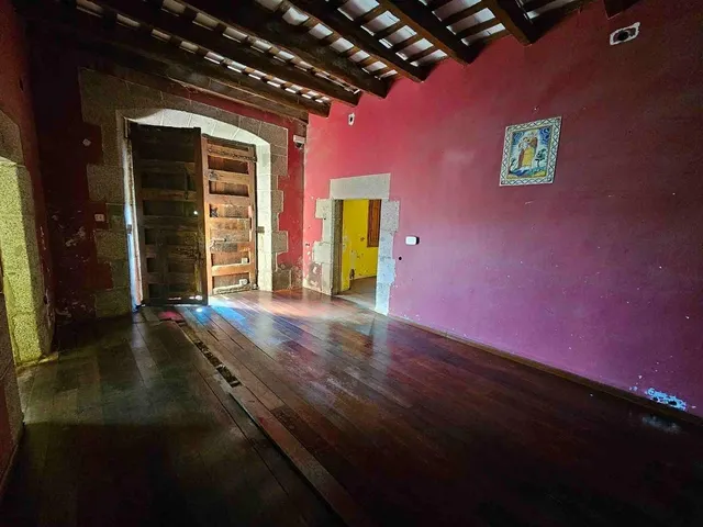CASA EN CABRILS — 3