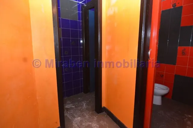 Local comercial en venta — 26