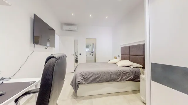 PRECIOSA CASA  A LA VENTA EN BENAHAVIS — 24