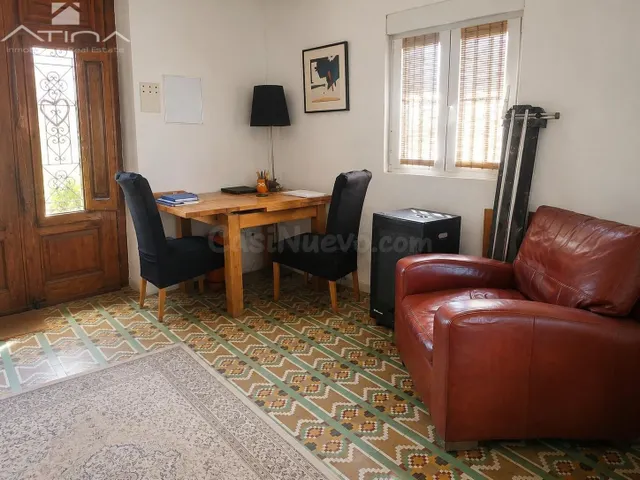 Casa de pueblo en venta en Ador con 2 terrazas y gran potenc - foto 2
