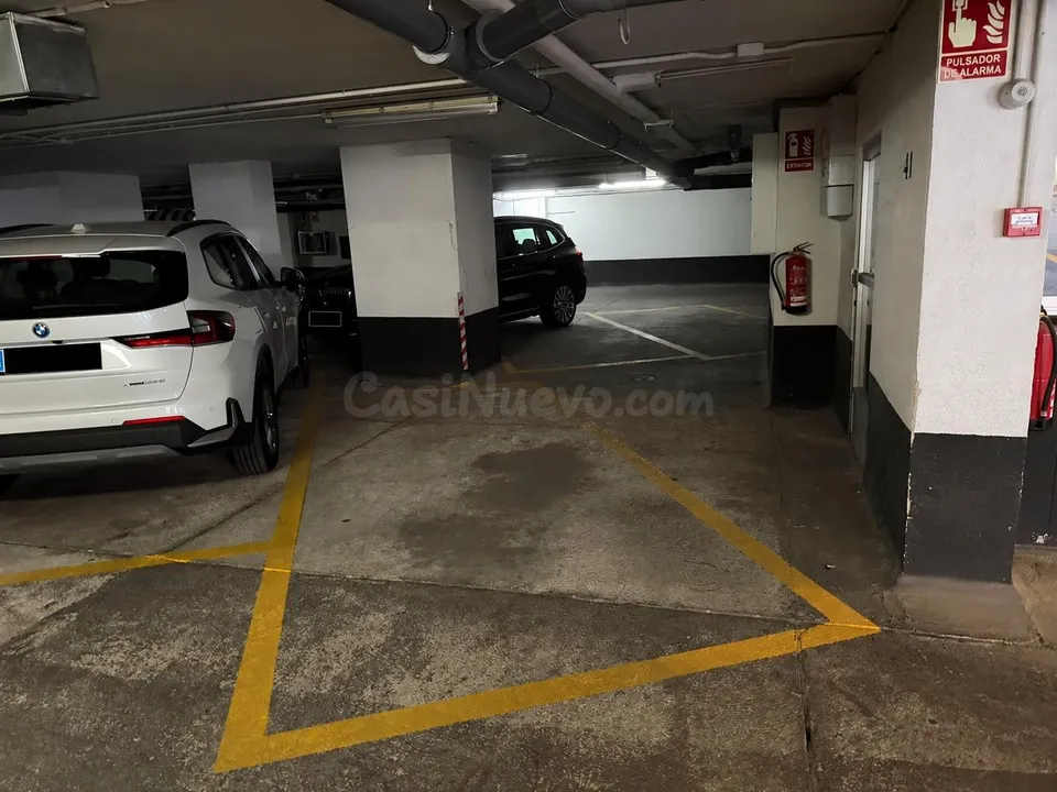 Plaza de garaje en venta – comodidad y fácil acceso en una ubicación privilegiada