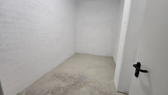 Piso nuevo a estrenar, con terraza, pk, trastero, ascensor y patio comunitario. Súper céntrico. — 21