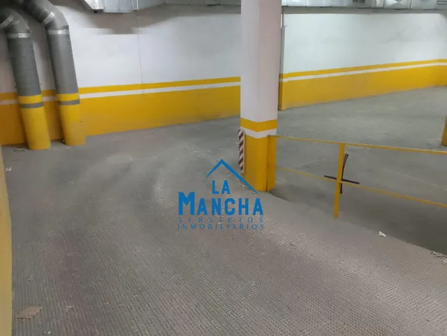 *23.000€* inmobiliaria la mancha vende plaza de garaje en zona san pablo de Albacete — 7