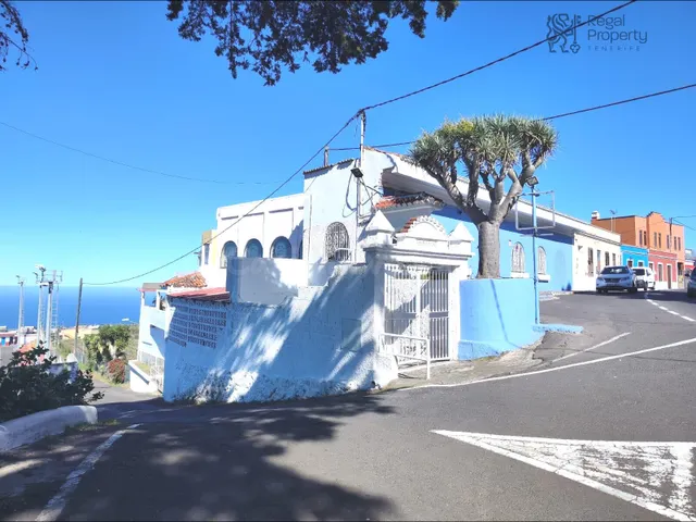 VENTA "EDIFICIO MULTIUSO" CON SOLAR ANEXO, EN TACORONTE - foto 2