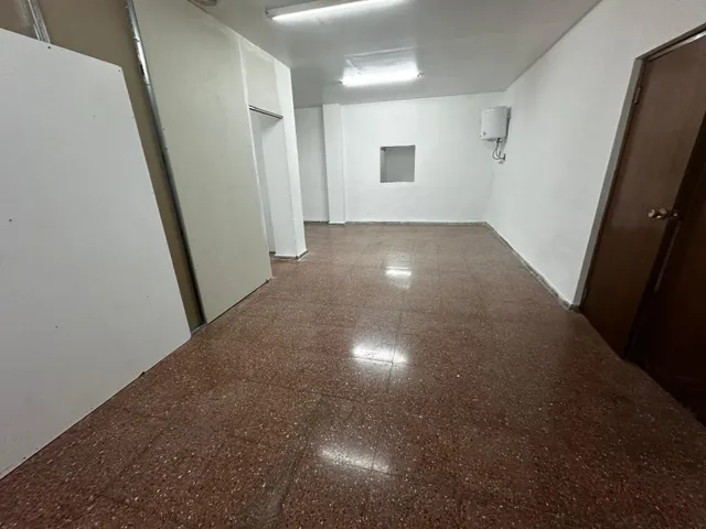 Local comercial en Elda 200 m2 — 8