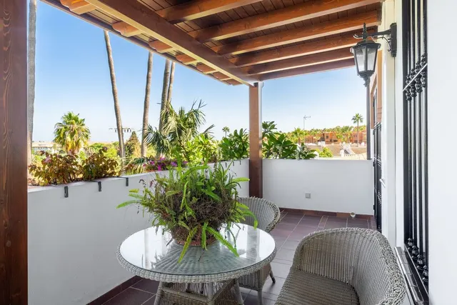 Casa 6 habitaciones 299m² en venta - Los Naranjos — 6