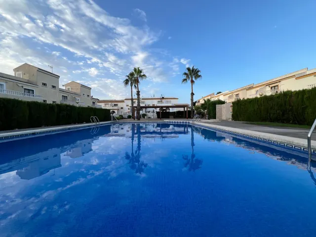 Bungalow en Gran Alacant con Piscina — 15