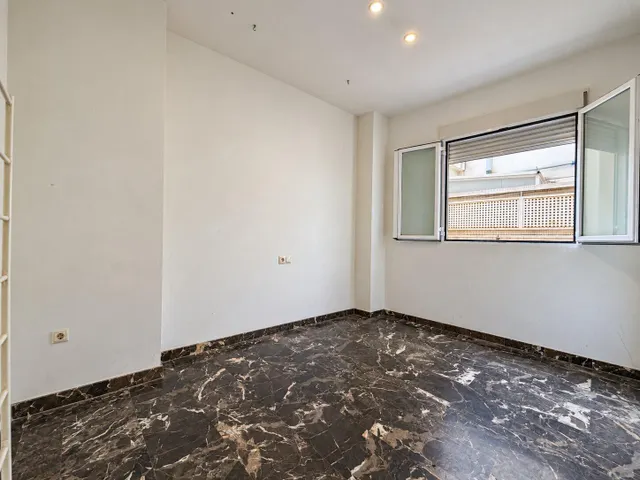 Piso en planta baja a la venta en naquera — 35