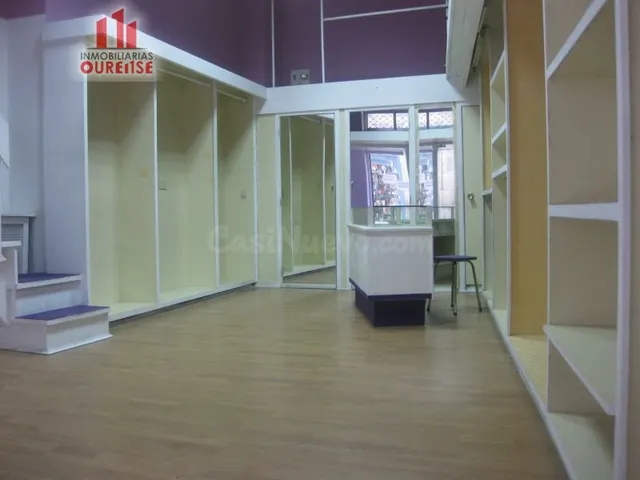 LOCAL COMERCIAL EN LA ZONA JARDIN DEL POSIO. — 3