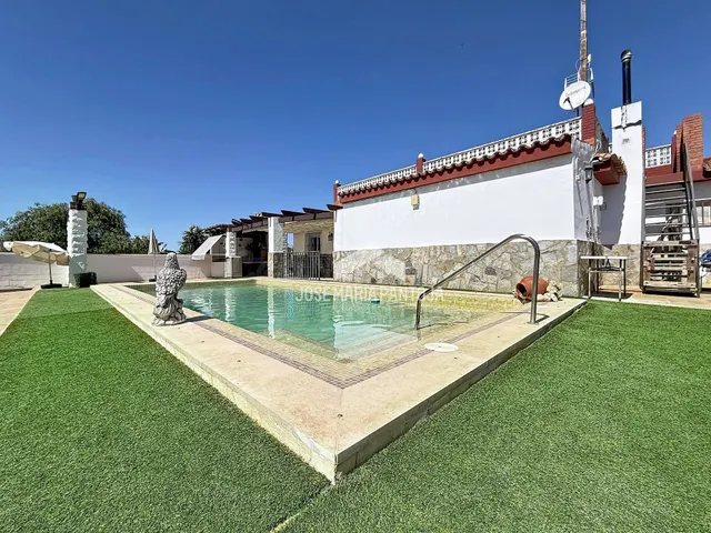 FINCA DE RECREO Y CHALET — 4