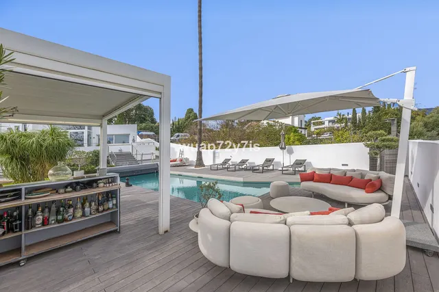 Chalet 4 habitaciones 224m² en venta - Marbella — 46