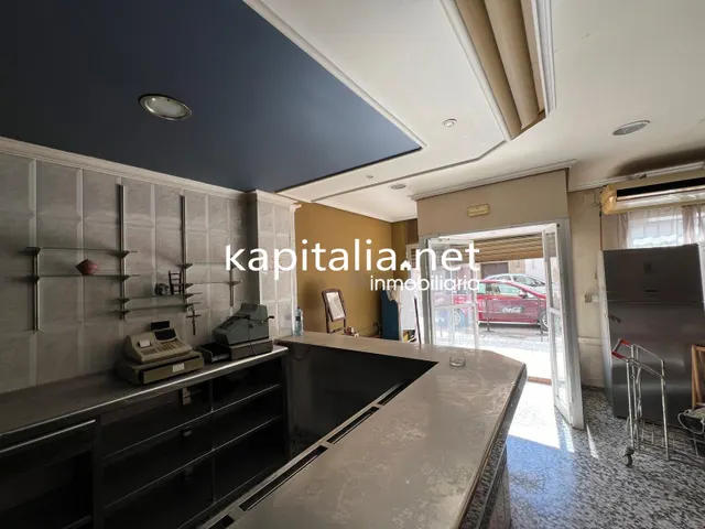 BAR-CAFETERIA A LA VENTA EN LA LLOSA DE RANES — 4