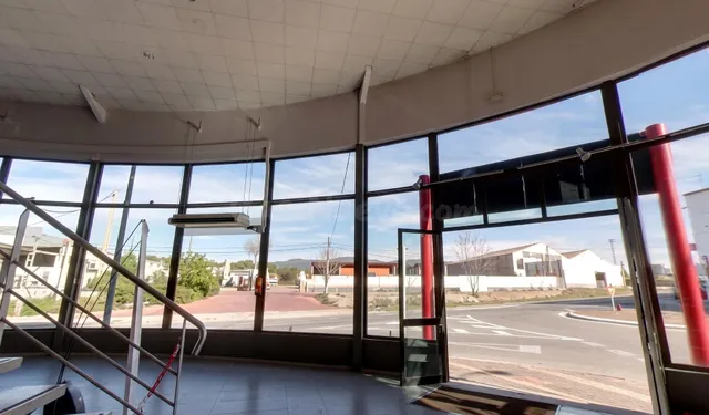 NAVE COMERCIAL EN REUS