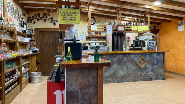 Venta de restaurante y fábrica de embutidos — 19