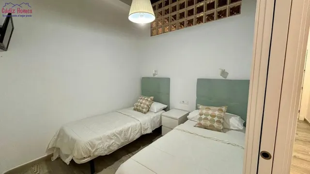 VIVIENDA PARA ENTRAR A VIVIR EN PLENO CENTRO DE LA CIUDAD.-CERCA DE LA CATEDRAL — 17