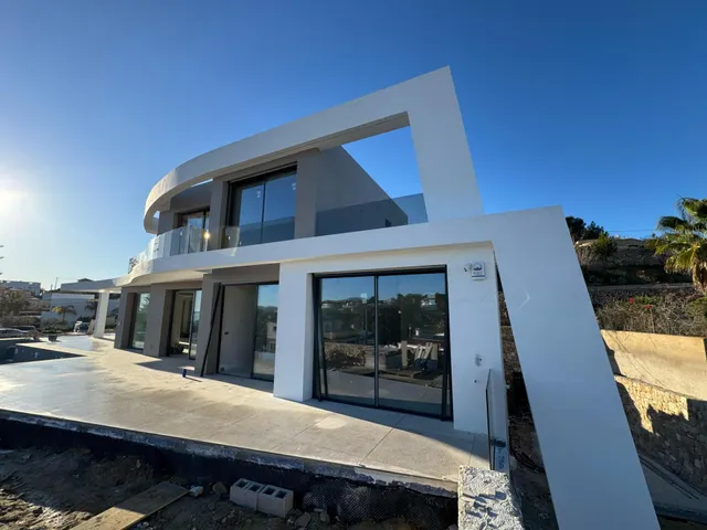 VILLA DE OBRA NUEVA CON VISTAS AL MAR EN BENISSA — 7