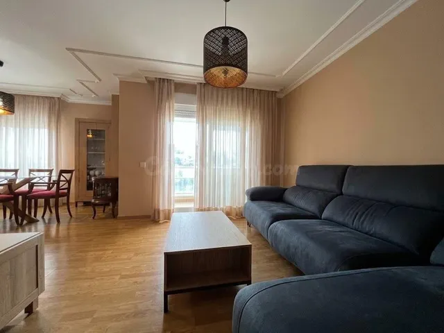 PISO DE 4 DORMITORIOS CON PLAZA DE GARAJE EN PLENO CENTRO DE - foto 3