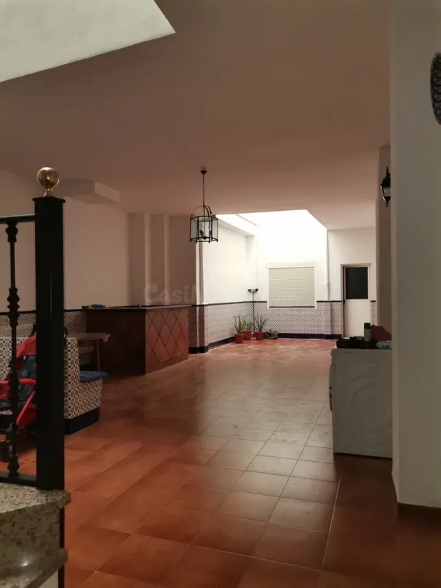 SE VENDE CASA EN PLENO CENTRO DE LOS VILLARES — 2