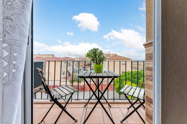 ¡Atención Inversores! Se vende piso de 2 dormitorios alquilado en Ciudad de Asis, Alicante — 6
