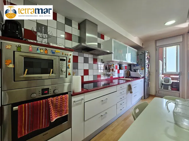 AMPLIO PISO DE 103m2 CON 4 habitaciones, TERRAZA Y PARKING INCLUIDO JUNTO AL VILAMARINA — 14