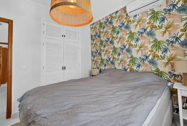 Villa con Encanto Español y Piscina Privada en Mil Palmeras — 19