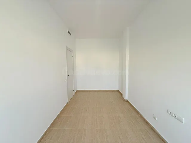 VIVIENDA A ESTRENAR EN PLANTA BAJA · 2 habitaciones · PARKIN - foto 3