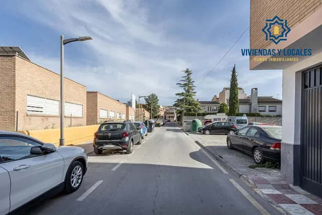 ¡Oportunidad única! Solar en venta en Churriana de la Vega — 6