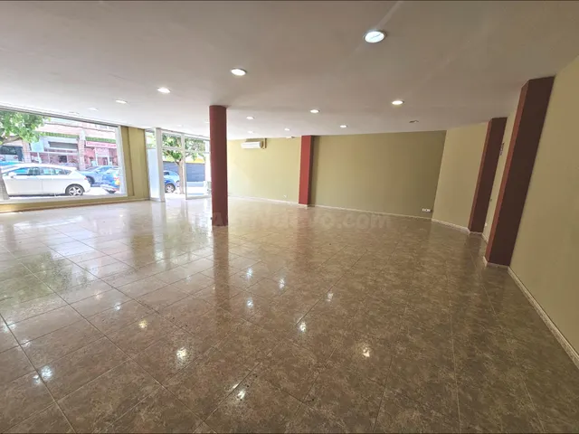 HOSTALRIC (AVDA FORTALESA): AMPLIO LOCAL DIÁFANO EN ALQUILER - foto 4