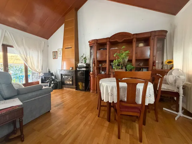 Casa de 5 habitaciones con garaje para 2 coches, terraza y aire acondicionado – lista para entrar a vivir — 9