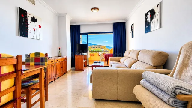Amplio apartamento de tres dormitorios con vistas panorámica - foto 5