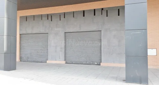 Amplio local en el Pau I — 4