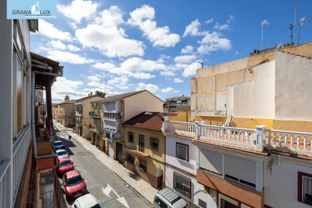 Edificio con gran potencial de desarrollo residencial en Zaidín – Granada — 47