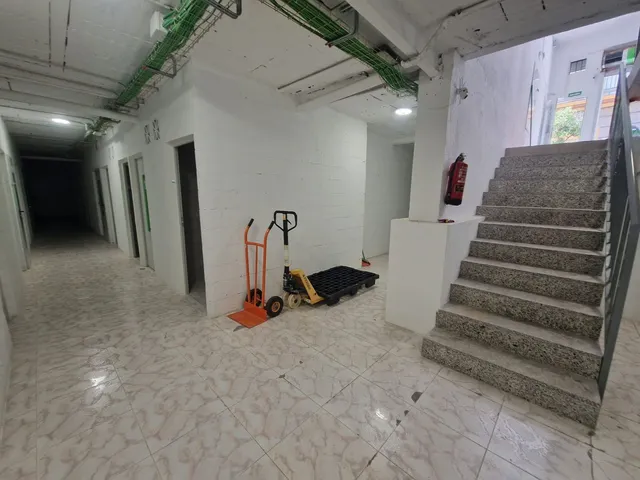 Local comercial 535m² en venta - Centro — 12