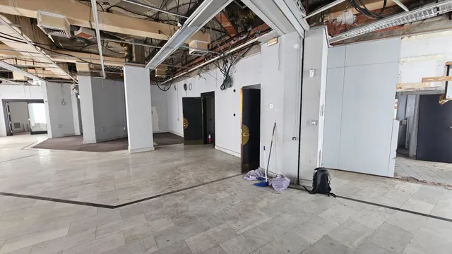 LOCAL COMERCIAL EN GIRONA - ZONA PERÍCOT — 6