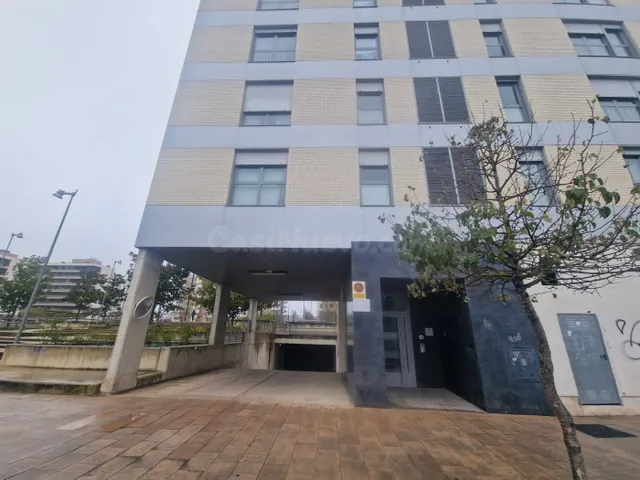 VENTA PLAZA GARAJE MARITURRI - CALLE OYON JUNTO PLAZA PORTIC - foto 4