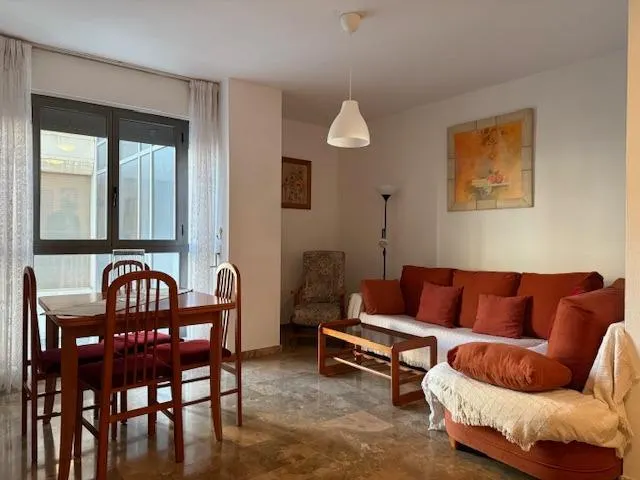 Alquiler de apartamento en el centro , junto a el Corte Ingles, 2 dormitorios, plaza de garaje y trastero — 6