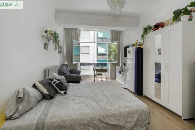 ✨ EXCLUSIVO PISO DE 253 m2 EN GRANADA CENTRO – 2.800 €/MES DE RENTABILIDAD — 3