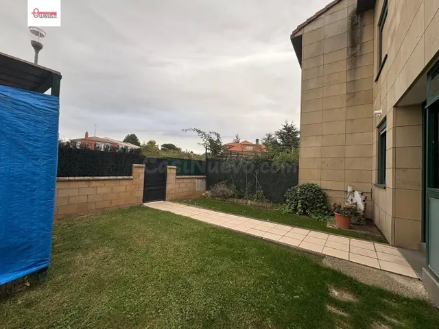 ADOSADO EN VENTA EN VILLARIEZO — 5
