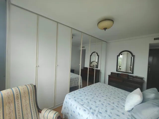 SE VENDE ELEGANTE Y GRAN VIVIENDA FRENTE A PUERTO DEPORTIVO - ALICANTE — 28