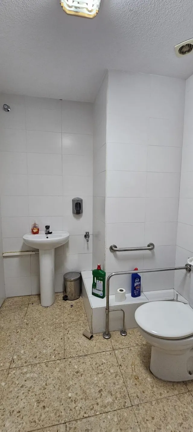 ¡Oportunidad única! Estupendo local en entreplanta en pleno centro de Elche — 14