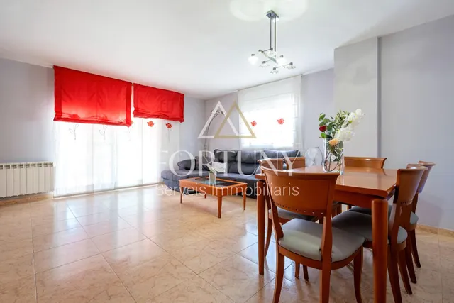 Casa adosada en venta en Amposta, Reus. - foto 4
