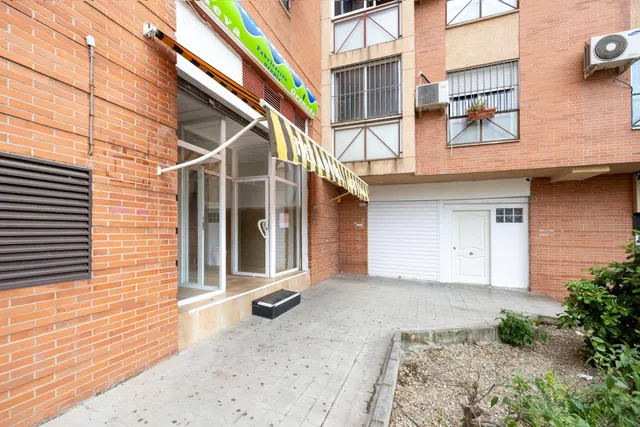 ¡Oportunidad! Se vende local con negocio de heladería en pleno funcionamiento. Parque Nueva Granada — 4