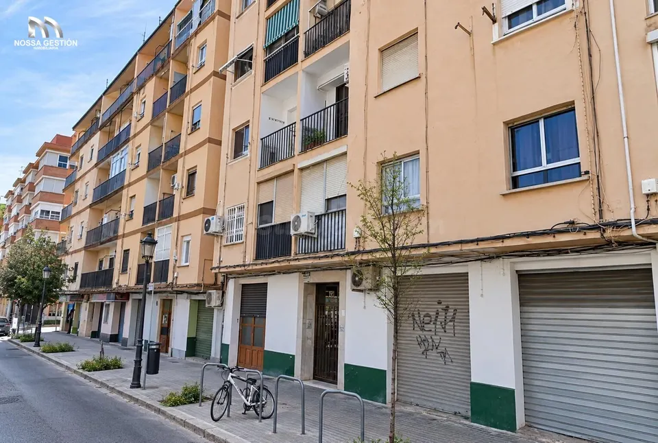 PISO OCUPADO - CONTRATO VENCIDO-  EN TORREFIEL - IDEAL PARA INVERSIÓN