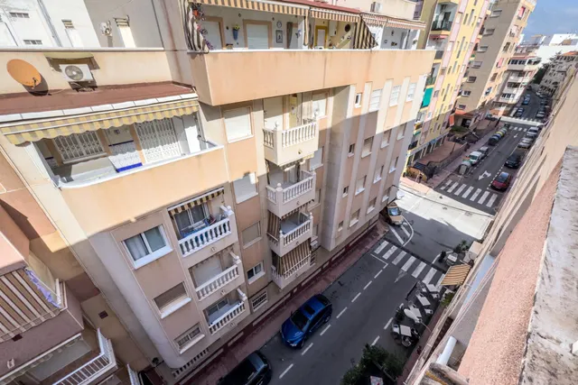 Ático para Reformar en calle la Loma — 8