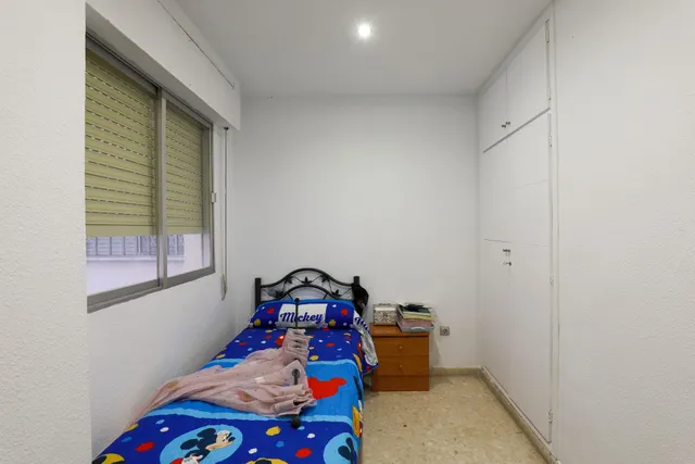 Piso de cuatro habitaciones en el corazón de Durcal — 14