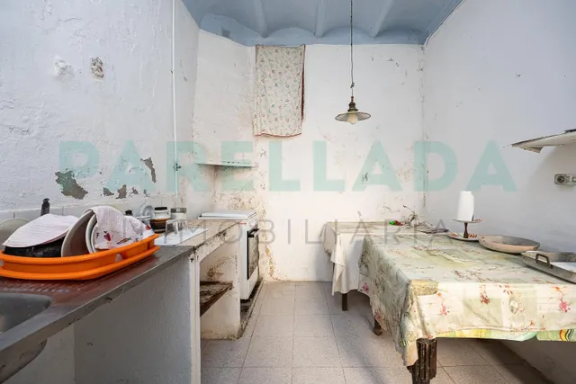 Casa para Reformar en el Centro de Tiana - foto 5