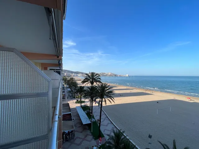 apartamento el alquiler en 1ª línea de playa de san antonio - foto 4