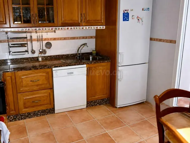 CHALET EXCLUSIVO EN LOS GARRES | 216 m2, 4 DORMITORIOS, 3 BA - foto 2